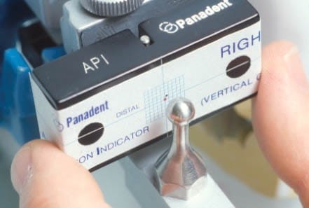 System do wyznaczania osi zawiasowej API